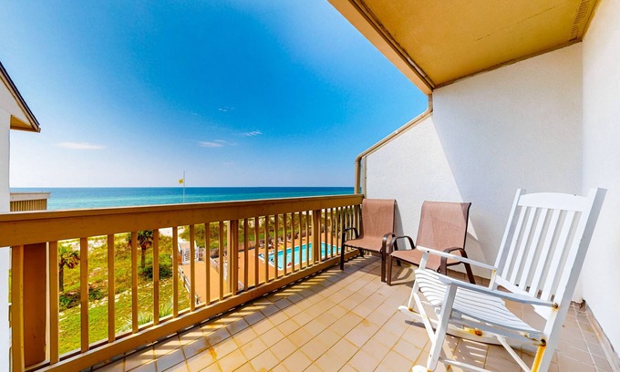 Sunnyside House | Gulf-facing getaway on the beach w/balcony view & shared pool