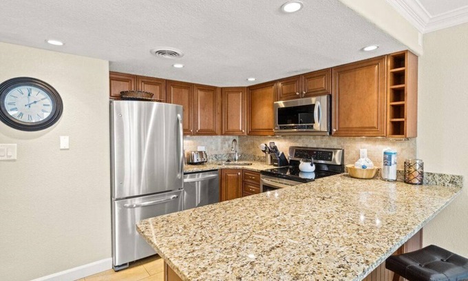 Holiday Isle Condo | Gulf Front With the Best Sunrise View, Plus FREE Beach Service (603)