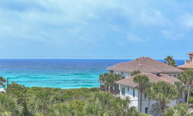 Santa Rosa Beach Condo | Gulf Place Top Floor! Ocean View! Heated Pools! 2 Min Walk to Beach! Pickleball!