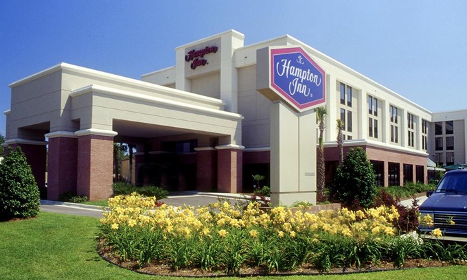 Northeast Pensacola Hotel | Hampton Inn Pensacola-Airport