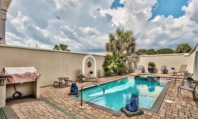 Laguna Beach House | High Dune - 5 Bedroom Home - Private Pool Hot Tub! West End - Elevator!!!