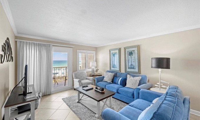 Holiday Isle Condo | Holiday Surf Unit 523