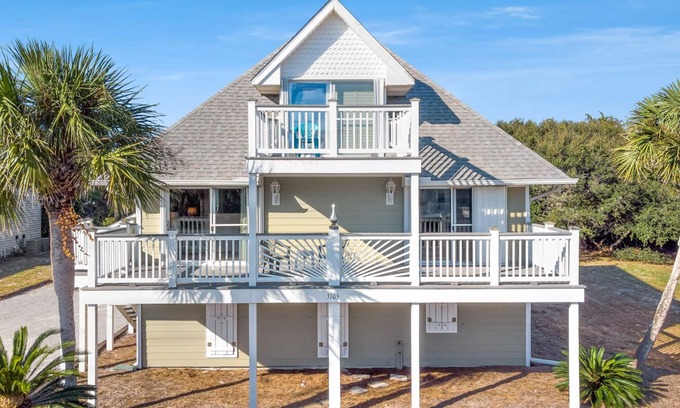 Seagrove Beach House | Holzworth House - Seagrove Beach Home With Gulf Views Large Decks And 2 Bikes