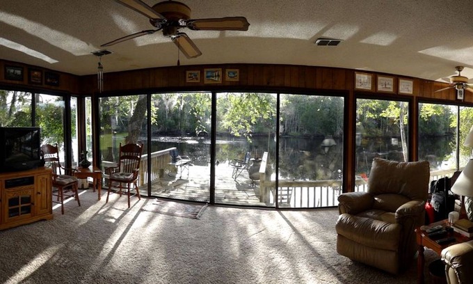 Lamont House | House ∙ 2 bedrooms ∙ 6 guests