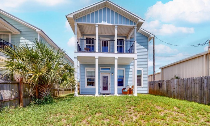 Crescent Beach House | House ∙ 4 bedrooms ∙ 8 guests