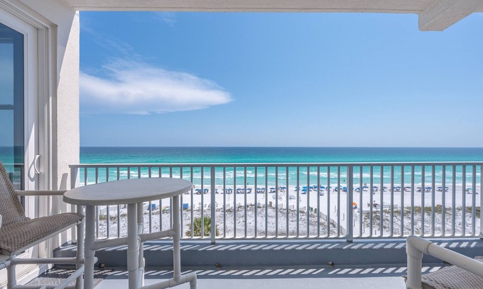 Villages of Crystal Beach Condo | Inn at Crystal Beach 510A by Salt Water Vacations