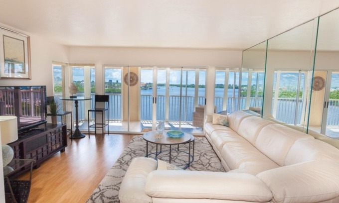 Bonita Springs Apartment | IPG Hickory Bay West 407 - MO