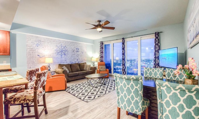 Panama City Beach House | Laketown Wharf 1435 By Aneliya