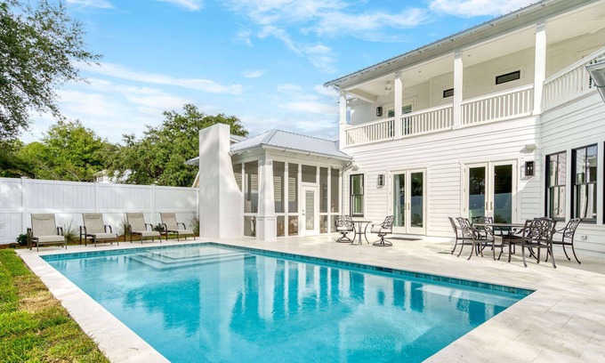 Seacrest House | Lavish Home 3 min to beach w Pool and Pickleball