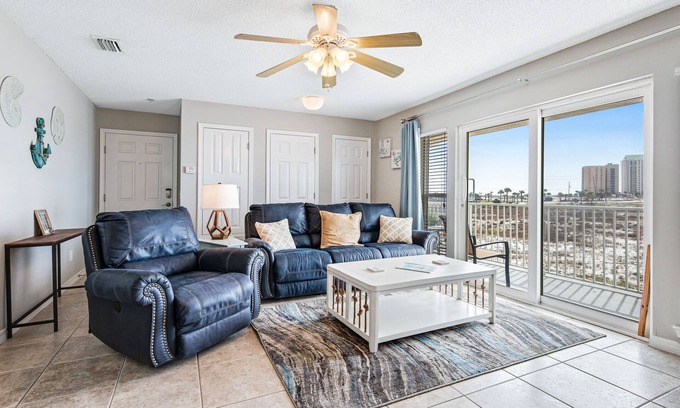 Navarre Beach Condo | Lovely condo with shared pool, washer/dryer, high-speed WiFi, and central AC