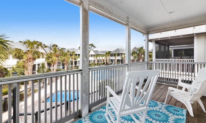 Port St. Joe House | Lovely cottage with screened porches - access to hot tub & gym