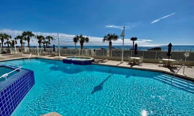Miramar Beach House | Majestic Sun 1108B by Destin Getaways