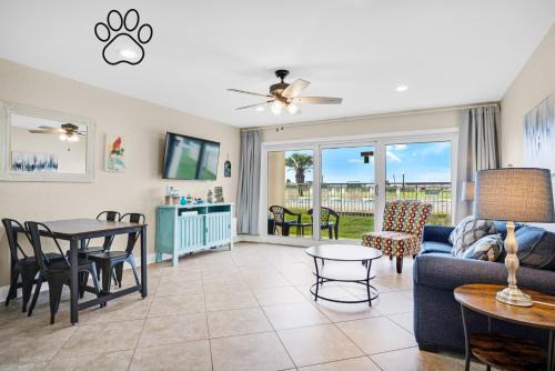Miramar Beach House | Maravilla 2111