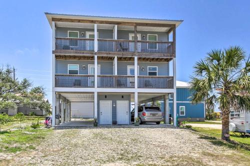 Mexico Beach Apartment | Mexico Beach Getaway with Balcony and Ocean Views!