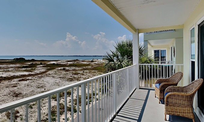 Navarre Beach Condo | Navarre Condo with Bay Views | Community Pool | Just Steps to the Beach