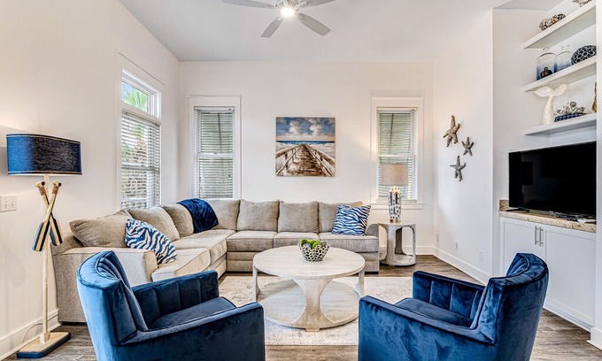 Holiday Isle House | Newly-Renovated Home w/Private Pool & Free WiFi - Steps to the Beach & Harbor