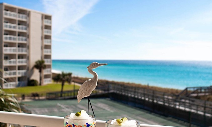 Holiday Isle Condo | Newly updated, Beachfront Condo with breathtaking views (304)
