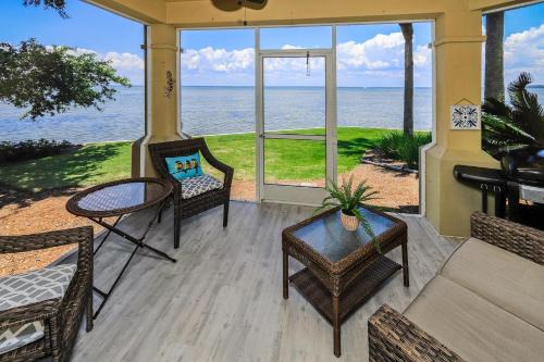 Miramar Beach House | Northshore 960 and A