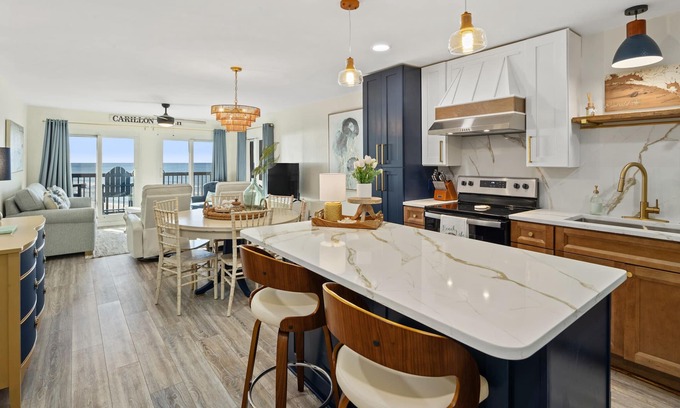 Panama City Beach Condo | Oct 16-24 Insta-Worthy Stay! Pinnacle Port Gem – Carillon Beach 30A Sleeps 8