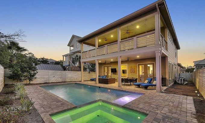 Crystal Beach House | Out of the Blue by Five Star Properties