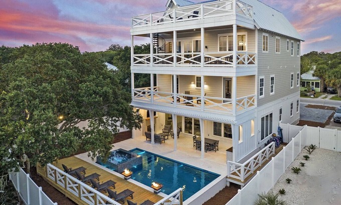 Grayton Beach House | Panoramic Roof Deck, Infinity Pool - Isle Be Back