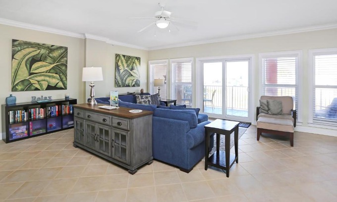 Mexico Beach Apartment | Paradise Shores 103 by Pristine Properties
