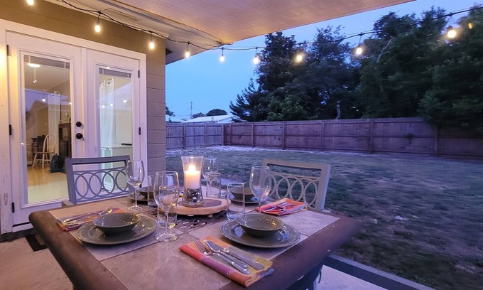 Riviera Beach House | Pet Friendly /Trailer Parking /Easy Walk to Beach