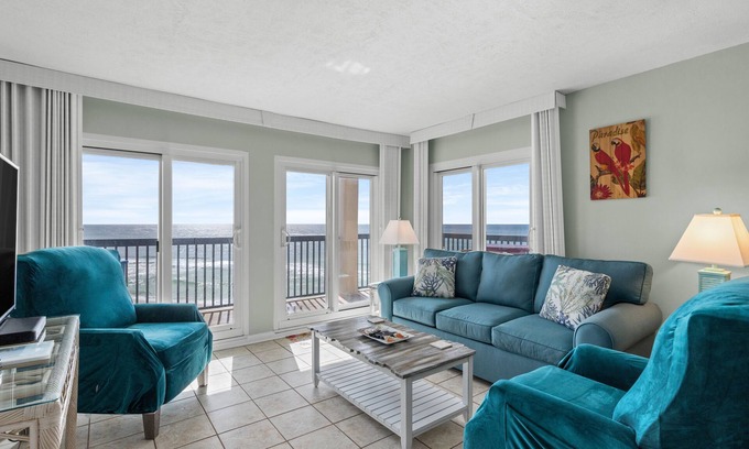 Sunnyside Condo | Pinnacle Port Vacation Rentals-B2 Tower 3 bdrm. condo,Wrap around balcony, Gu