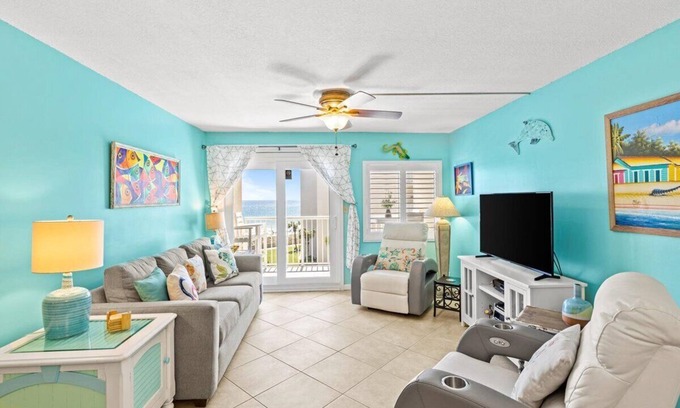 Holiday Isle Condo | Plan your next family vacation here! Great view on the beach from 514.