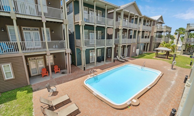 Crescent Beach House | POOL, 2 KING BEDS, 4 min Beach Walk, 2 Balconies