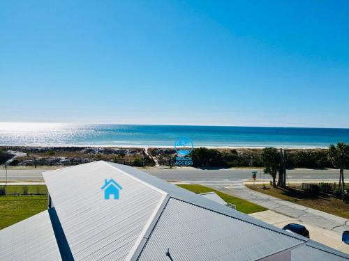 Santa Monica House | Private Beach, Heated Pool, Gulf Beach Front