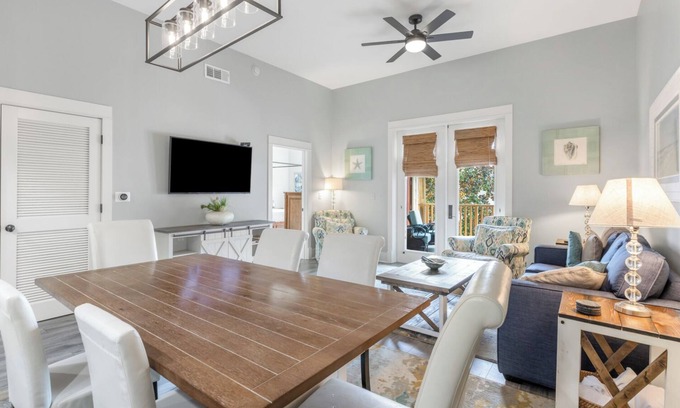 Santa Rosa Beach Condo | Private Beach Access - Community Pool - Steps to Beach!