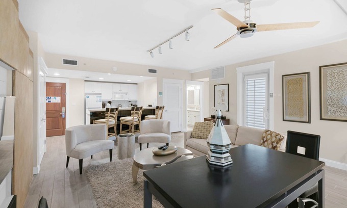 Baytowne Wharf Condo | ☀️Private Oversized Balcony-Resort Views-1BR Grand Sandestin 2226☀️