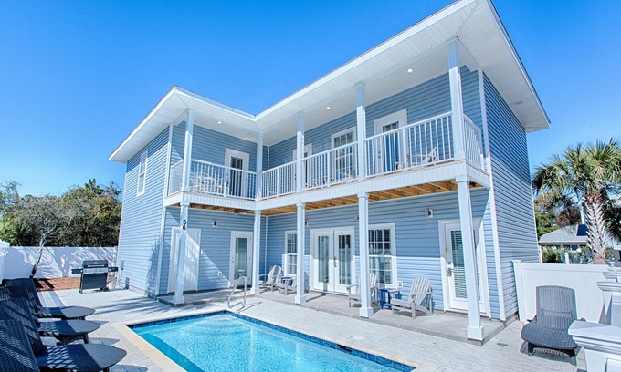Crystal Beach House | Private Pool ~ Balcony ~Guest House ~ Outdoor Lounge and Seating Area