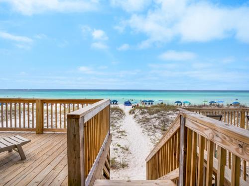Fort Walton Beach - Destin Apartment | Quiet Surf Townhomes II #2 by Newman-Dailey