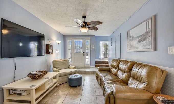 Silver Sands Beach House | Sea Esta by Book That Condo