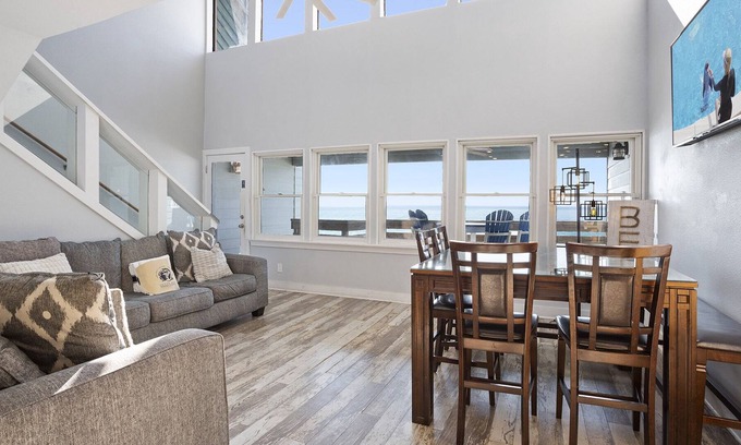 Miramar Beach Condo | Seawinds 3 - Updated Gulf Front Townhome, Free Beach Service, Scenic Gulf Drive!