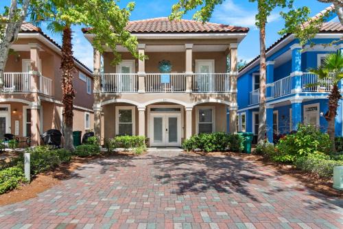 Villages of Crystal Beach House | Shell Yeah!
