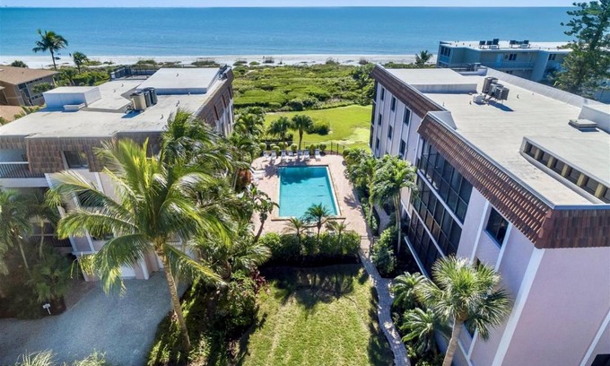 Sanibel Apartment | Shorewood 1C
