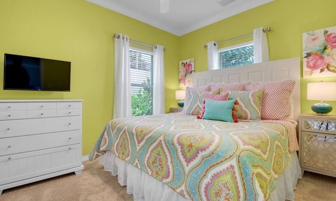 Crystal Beach House | Spacious, pet-friendly, 5-bedroom house with private pool and steps to the beach