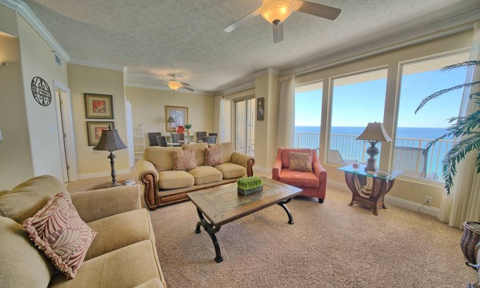 Panama City Beach Condo | Spacious Tropical Oceanfront Condo - Unit 1806