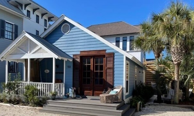 Grayton Beach House | SPECIAL 10%OFF NEW YEARSLittle Blue 2bed/1.5 bath Grayton, Beach V, com. POOL