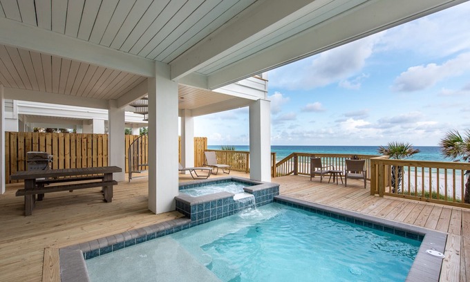 Sunnyside House | Spend Fall by the Beach! Gulf Front! Private Pool! Bikes Included!