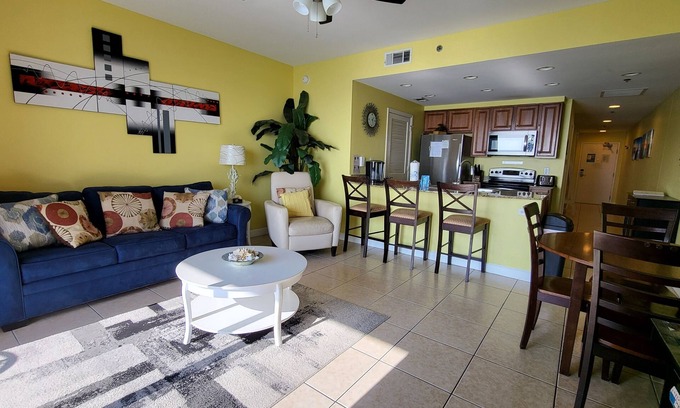 West Panama City Beach Condo | Splash! Gorgeous Beachfront WaterPark Lazy River, Netflix,Beach Service included