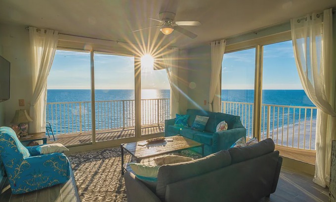 Panama City Beach Condo | Stunning#Luxurious#Comfy#Clean#2Kings#paradise Found!
