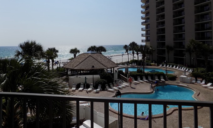 Biltmore Beach Condo | Sun, Fun, White Sand Beaches and Ocean Breezes! Do it all at The Summerhouse!