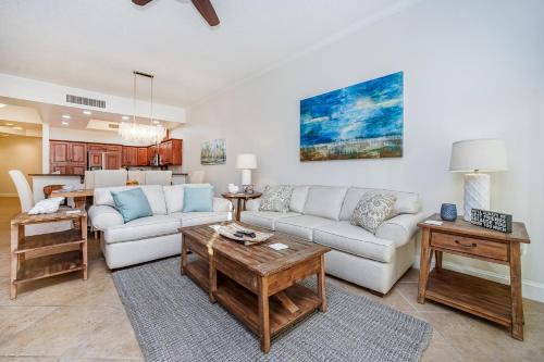 Rosemary Beach Apartment | The Alexander at Palm Court 205 - 1561655