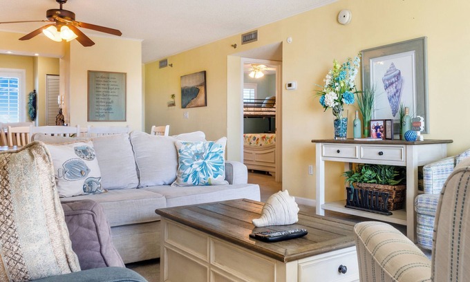 Holiday Isle Condo | The Islander 410 - Complimentary Beach (Seasonally) - Heated Pool