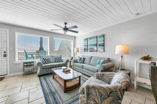 Sunnyside Apartment | The Shores Townhome #116