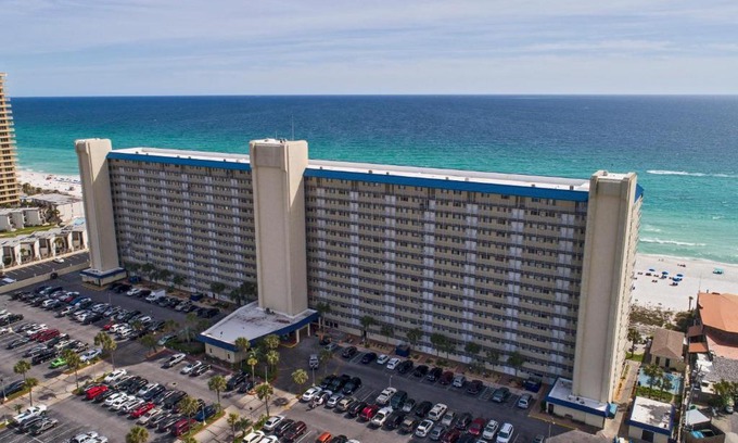 Panama City Beach Apartment | The Summit Beach Resort By Panhandle Getaways